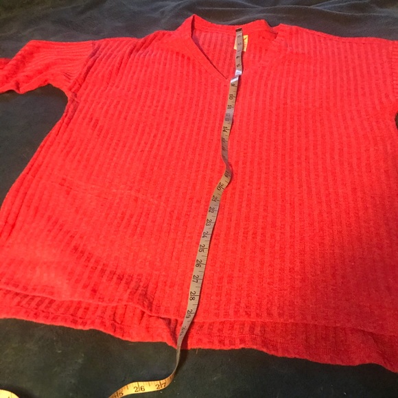 Top - Picture 2 of 3